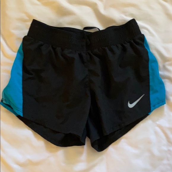 Nike dri-fit shorts - Picture 1 of 1
